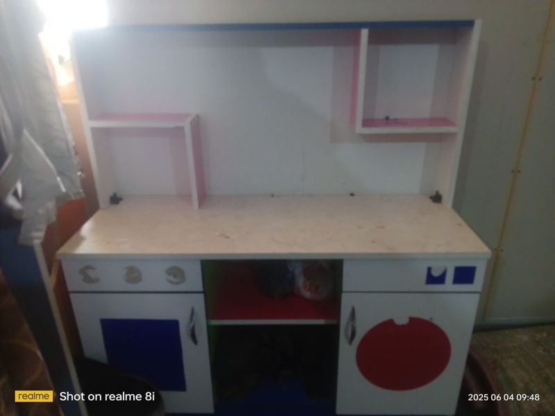 Mebel sotiladi holati yaxshi Mebel sotiladi holati yaxshi