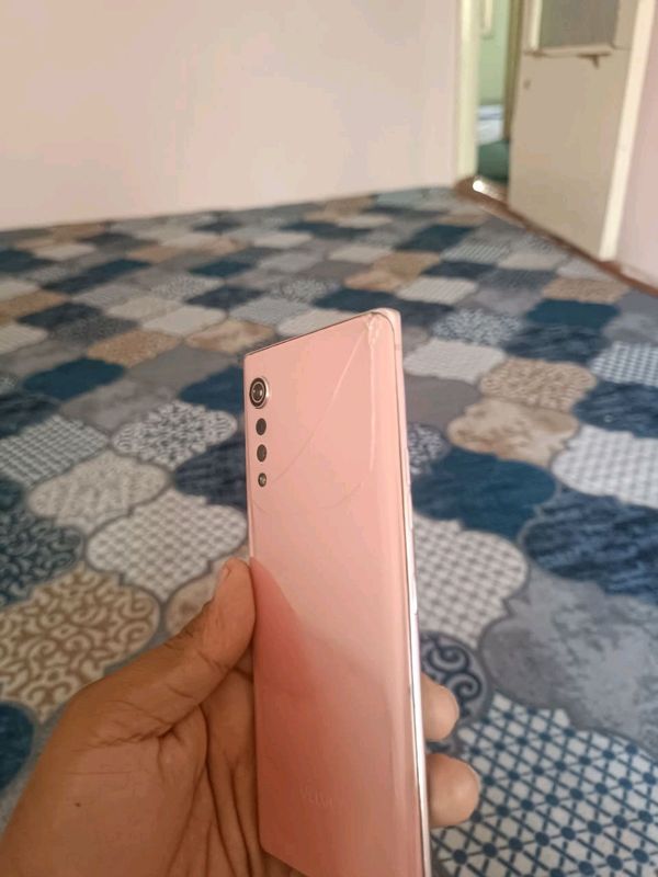 lg velvet flagman ekran lg velvet flagman ekran