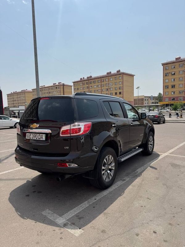 Chevrolet Trailblazer 2020 год краска тоза пробег 77 000 чокко Chevrolet Trailblazer 2020 год краска тоза пробег 77 000 чокко