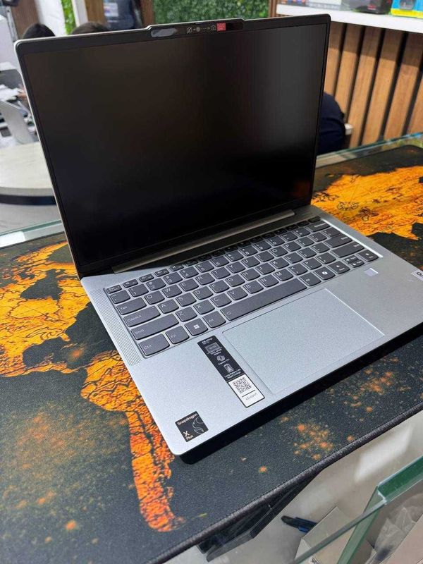 Lenovo Ideapad slim5 " Snapdragon X plus 8 core/32GB/1TB/14" WUXGA "