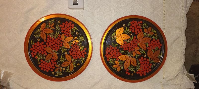 Продаю декоративные тарелки Хохлома Продаю декоративные тарелки Хохлома