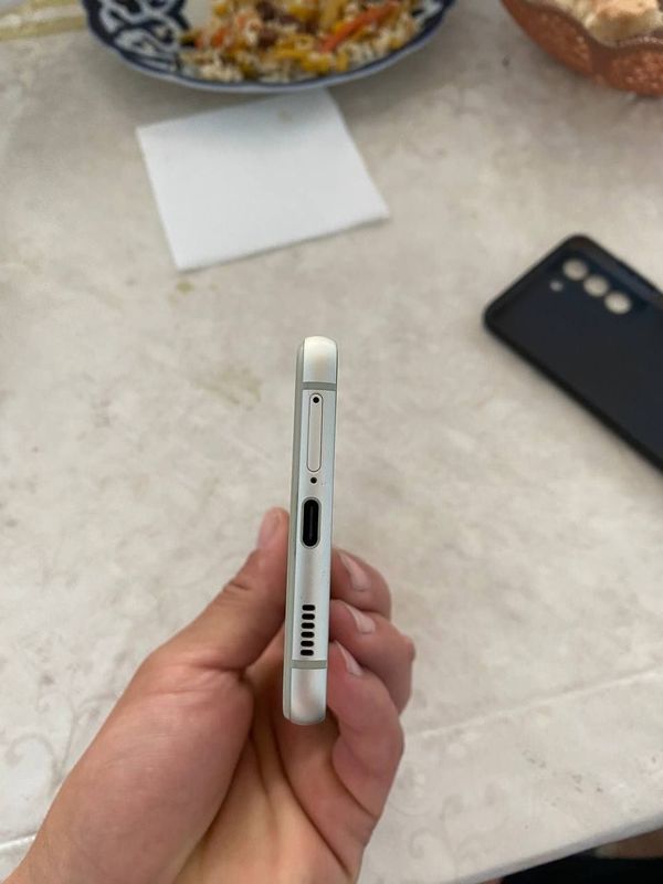 Telfon sirochne sotiladi Telfon sirochne sotiladi