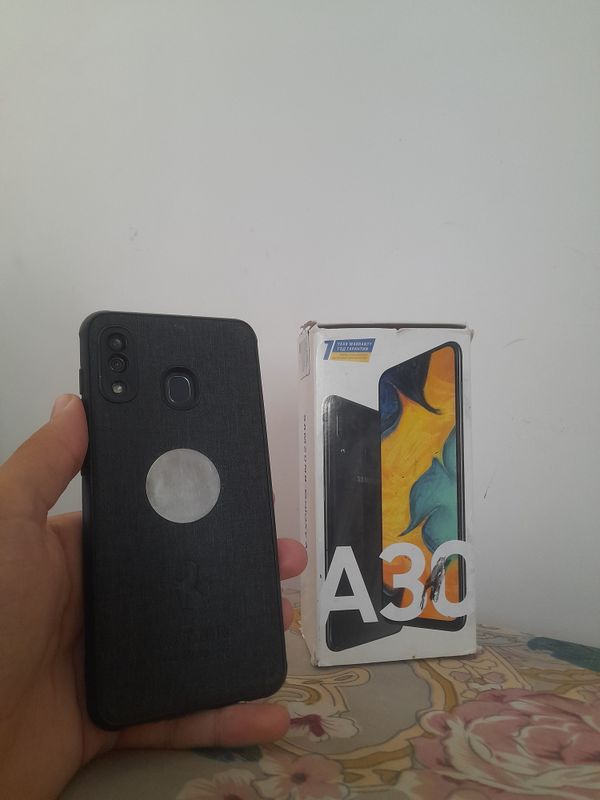 SAMSUNG A30 SAMSUNG A30