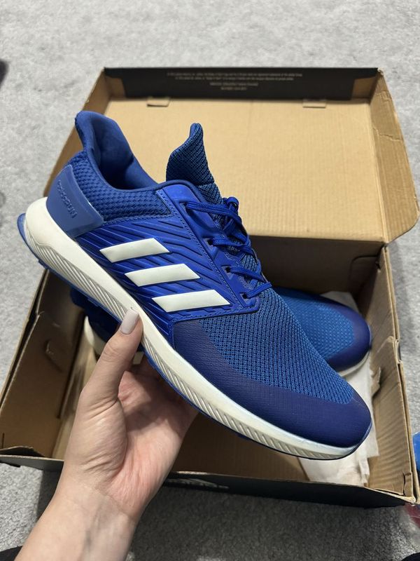 Новые мужские кроссовки Adidas