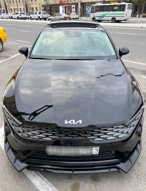 KIA K5 2 L atmasferniy panorama lyuk