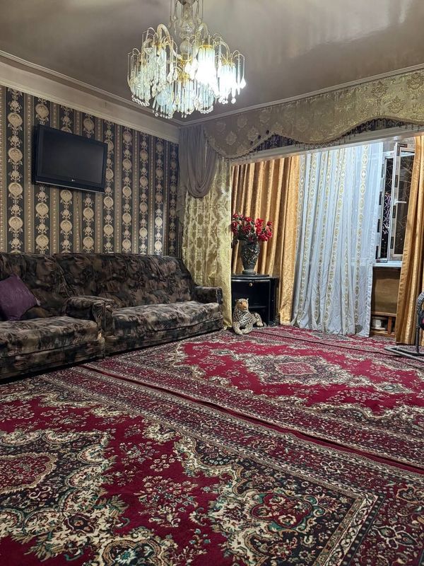 Сдаётся квартира на бабура Сдаётся квартира на бабура
