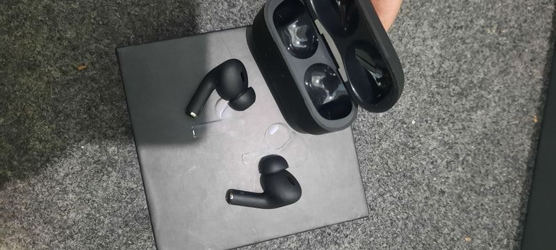 Apple airpods sotiladi yangi Apple airpods sotiladi yangi