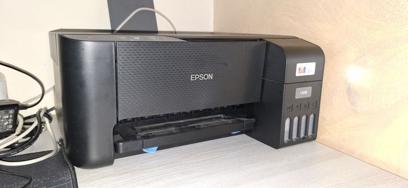 Printer svetnoy Epson pacti yengi 1 oy iwlagan 100$ Printer svetnoy Epson pacti yengi 1 oy iwlagan 100$