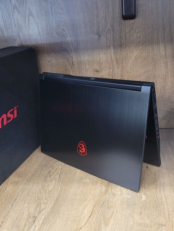 MSI GF63 Thin 11SC-224U Core i7-11800H MSI GF63 Thin 11SC-224U Core i7-11800H