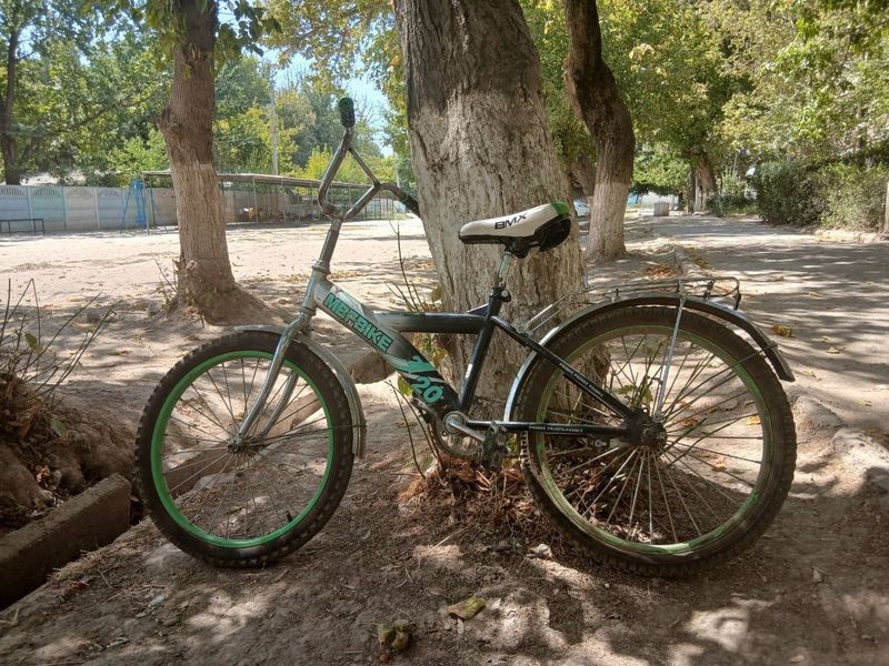 Velosiped 20lik sotiladi. 350 000 Velosiped 20lik sotiladi. 350 000