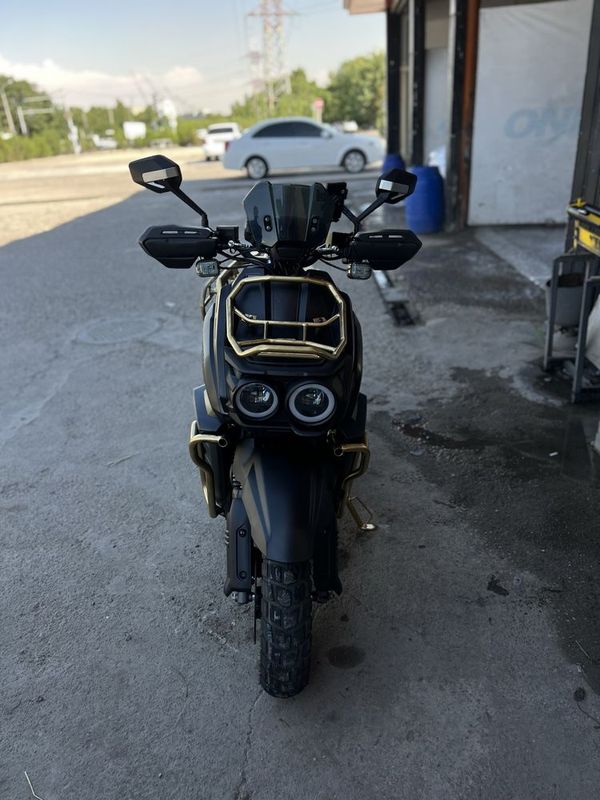 Srochni tank skuter sotiladi Srochni tank skuter sotiladi