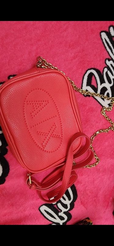 Сумка поясная AX Armani Exchange оригинал пользованы пару раз Сумка поясная AX Armani Exchange оригинал пользованы пару раз
