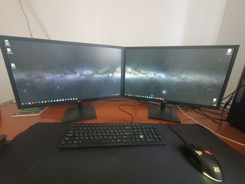 Lg 24 monitorlar 2 dona.