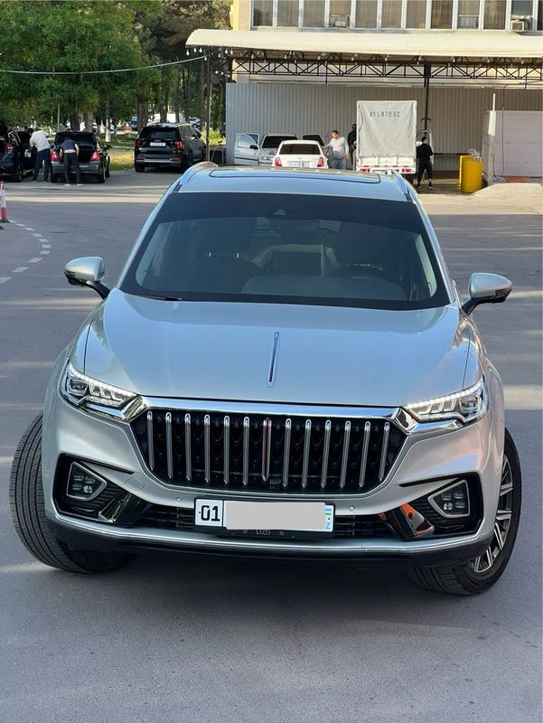 Hongqi HS5 Awd srochno sotiladi Hongqi HS5 Awd srochno sotiladi
