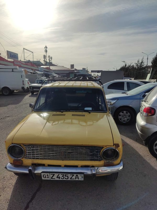 Vaz 2102 holati yaxshi yudrib turgan moshina mator qilinganiga 5oybold