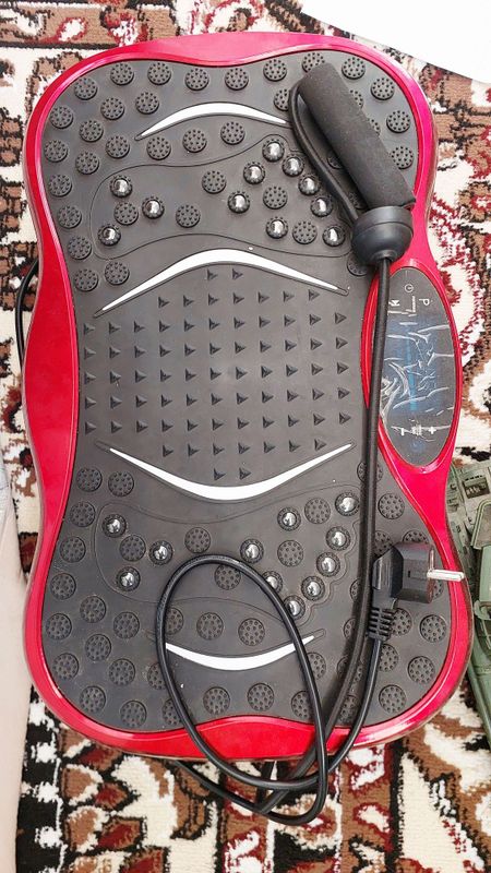 Vibrator sotiladi ishlatilmagan qolga ishlash uchun jixozlari bor Vibrator sotiladi ishlatilmagan qolga ishlash uchun jixozlari bor