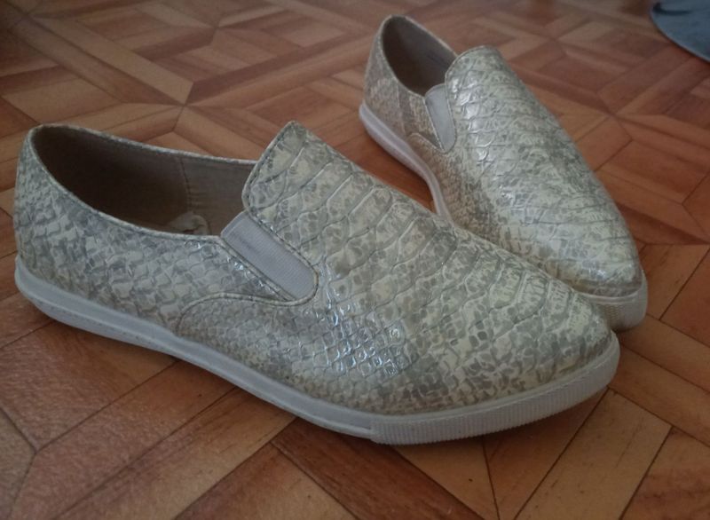 Слипоны, мокасины женские Слипоны, мокасины женские