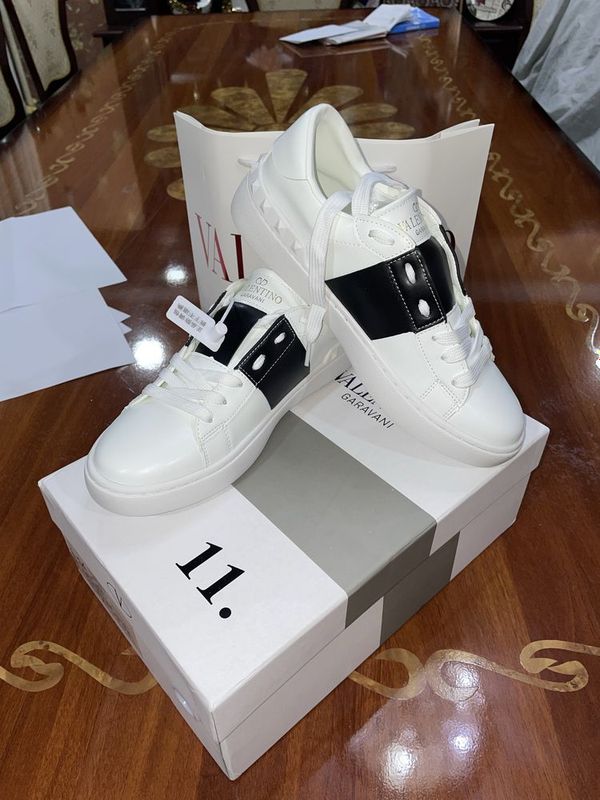 VALENTINO garavani VALENTINO garavani