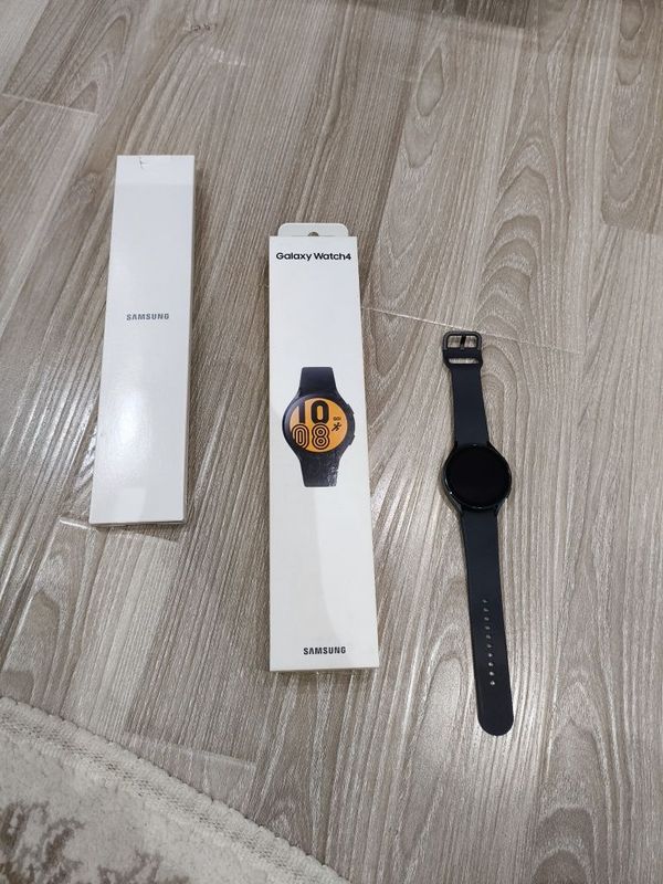 Samsung Galaxy Watch 4 44mm полный комплект!