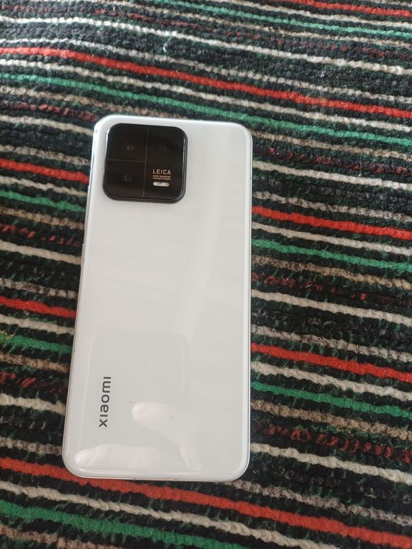 Xiomi 13 256 gb karobka dakument hamma narsasi bor