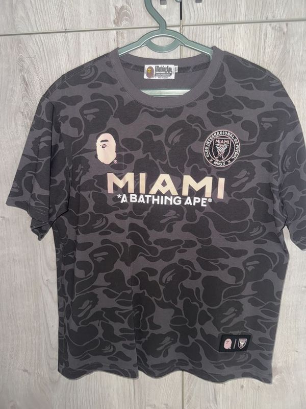 Продам футболку Интер Майами Bape Продам футболку Интер Майами Bape