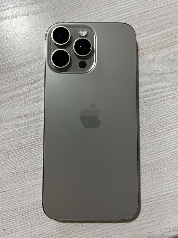 iPhone 16 Pro Max Titan 256g
