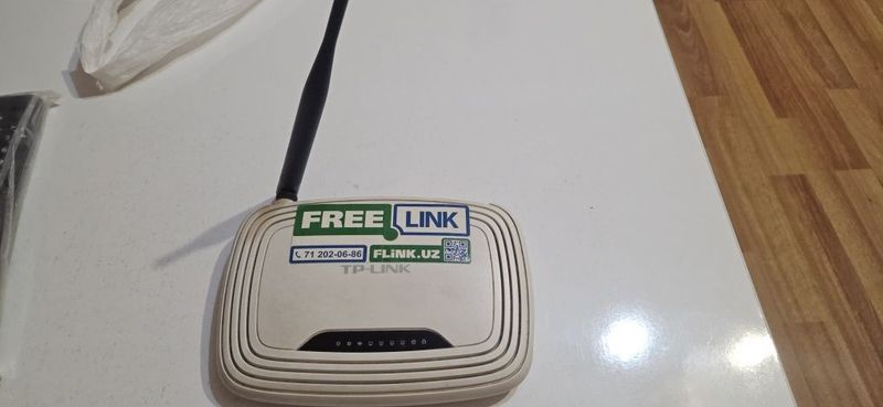 Продаю роутер tplink wr-740n