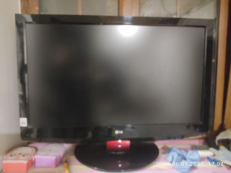 Телевизор LG 42LB9R1