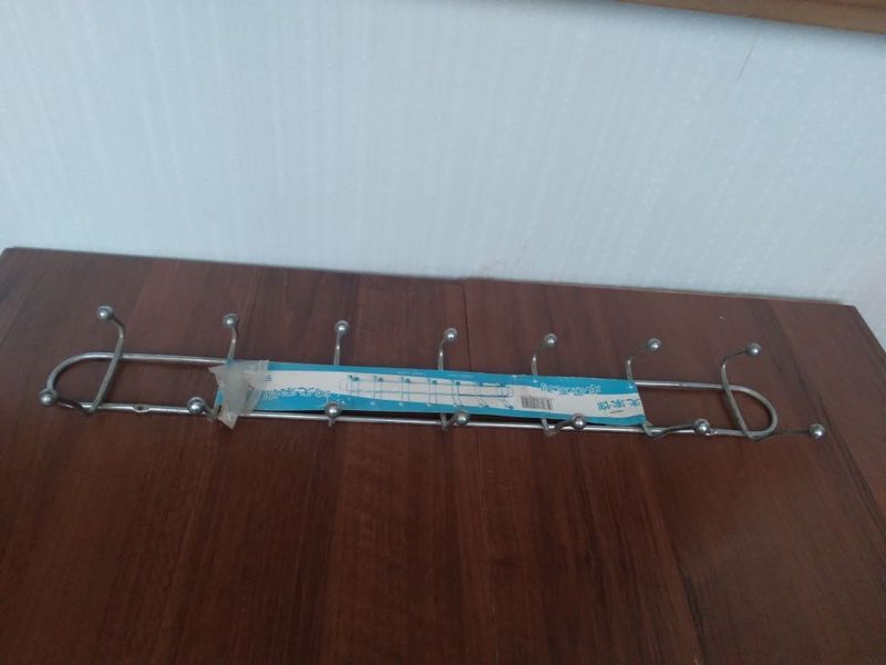 Вешалка из толстого метала Вешалка из толстого метала