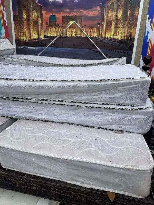 matras sotiladi 80000 sum