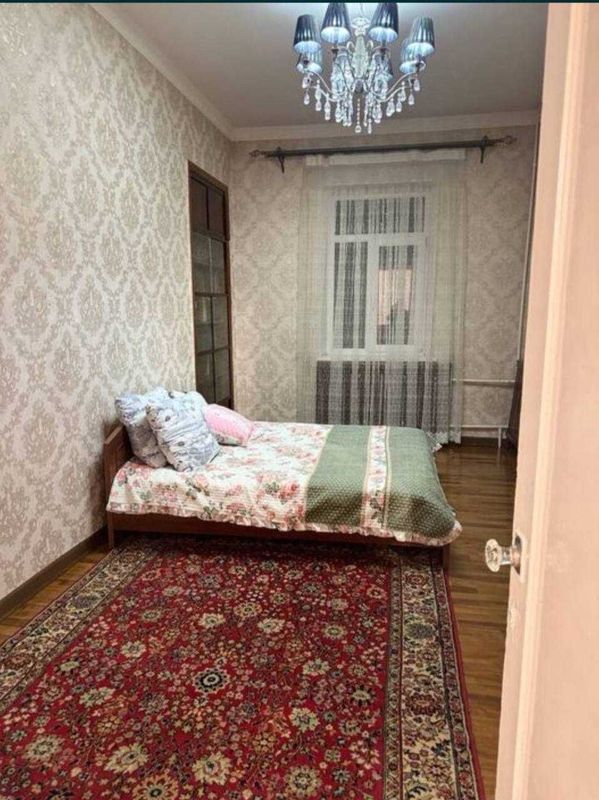 Ш-Руставели 4/3/5 Кирпичный Высокопотолок 135м2 Ор-р Бон Кафе Ш-Руставели 4/3/5 Кирпичный Высокопотолок 135м2 Ор-р Бон Кафе