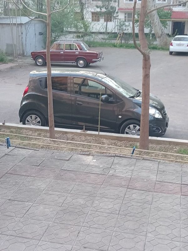 Спарк мокрый асфальт Спарк мокрый асфальт