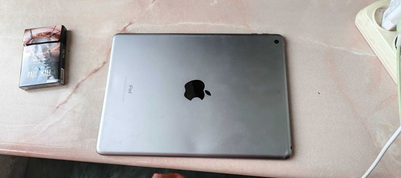 Планшет ipad 6 поколение