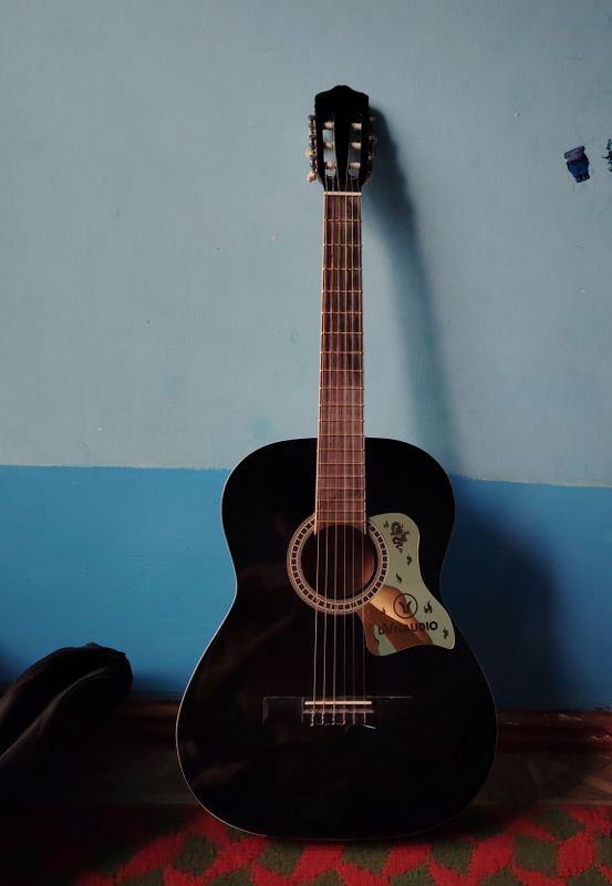 Classic gitara + chexol Classic gitara + chexol