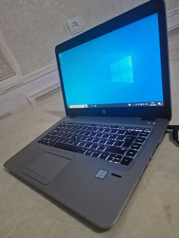 Hp Elitabook 840 Core i5-7200u operativka 16gb ddr4 hotira 256gb m2ssd Hp Elitabook 840 Core i5-7200u operativka 16gb ddr4 hotira 256gb m2ssd