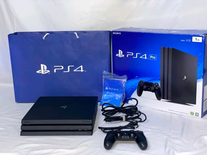 Playstation 4 Pro (Ideal holatda) Yangidek Playstation 4 Pro (Ideal holatda) Yangidek