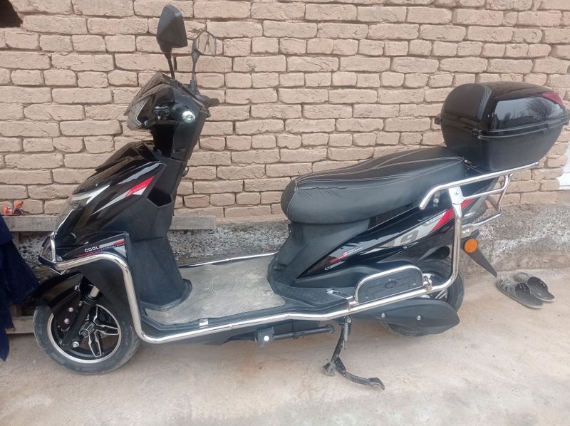 Elektroskuter sotiladi nomi SPORT 9 Elektroskuter sotiladi nomi SPORT 9