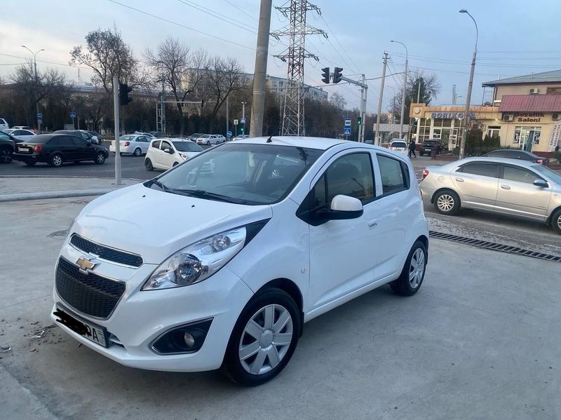 Srochni sotiladi spark 2 pazitsa 6150$