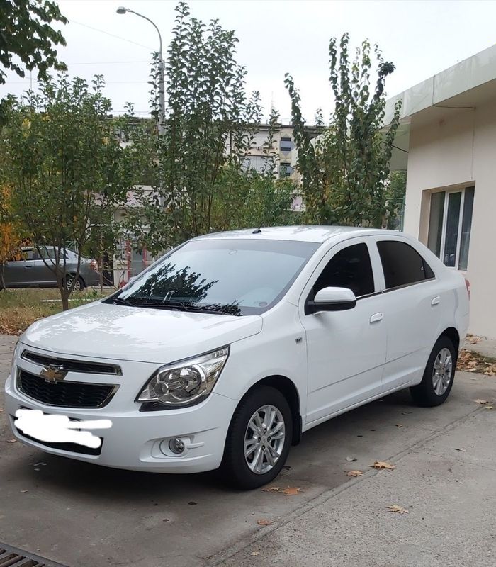 Oq cobalt avtomat sotiladi