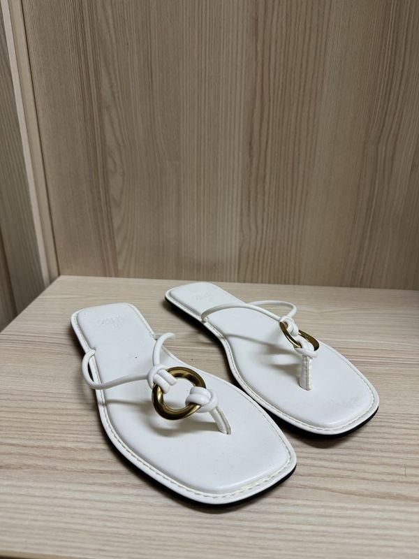 Шлепки женские Zara Шлепки женские Zara