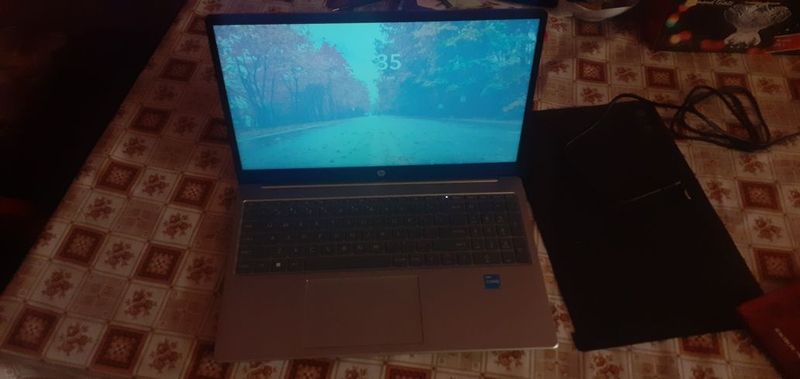 Hp Core i3 8/256GB Hp Core i3 8/256GB