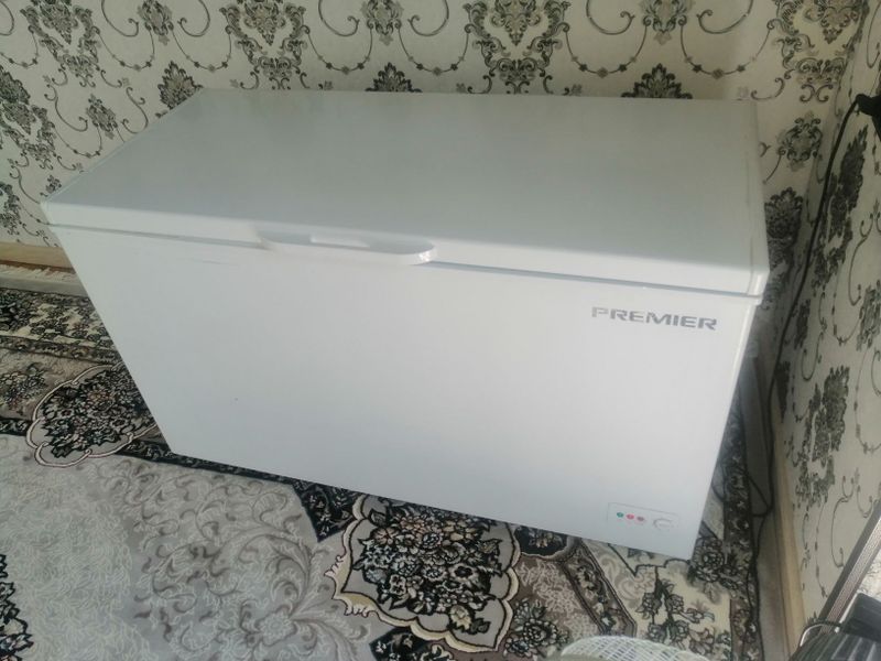 Premier морозильник 389л Premier морозильник 389л