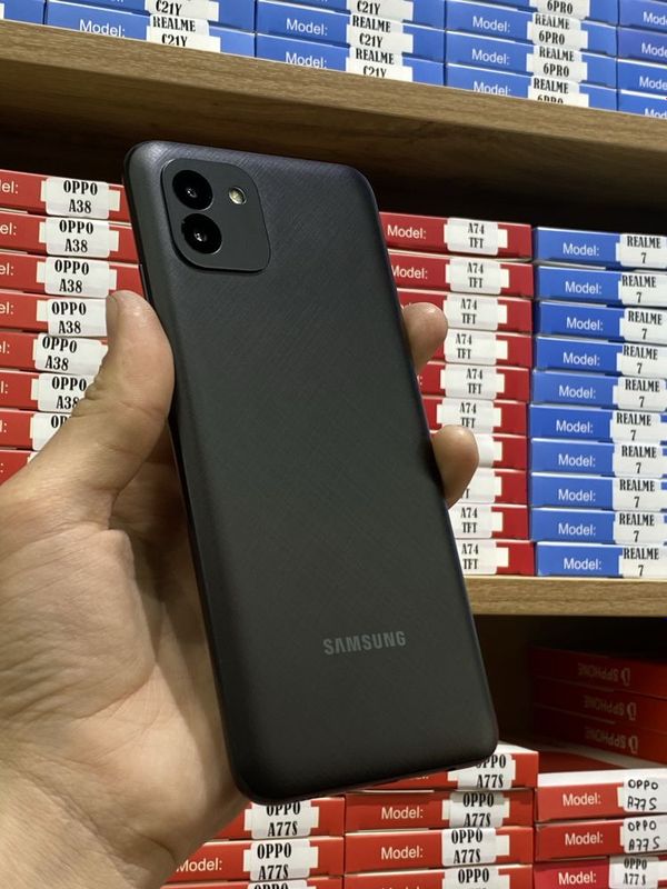 Samsung A03 holati idyal 650min Samsung A03 holati idyal 650min