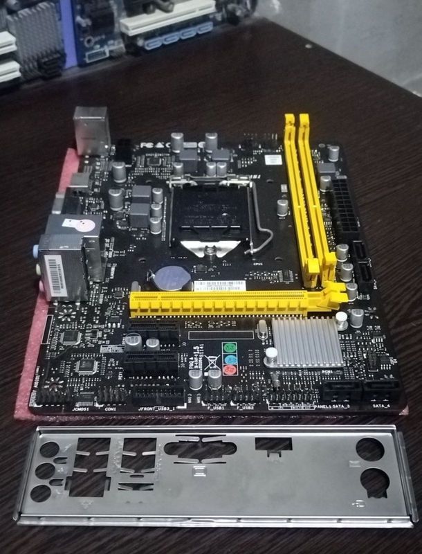 H310/DDR4 socket 1151 H310/DDR4 socket 1151