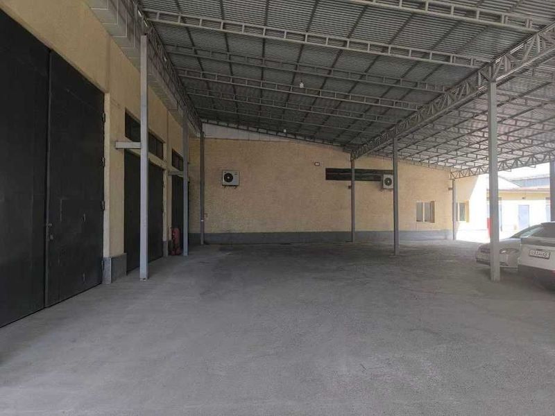 Коммерческие помещения: склады, офисы в столице от 140 до 450 м. кв.