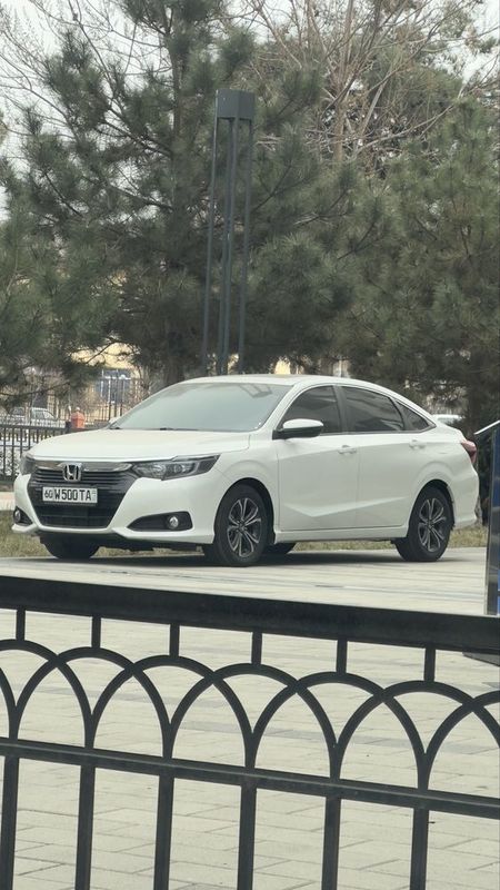 Sotiladi Honda Crider Sotiladi Honda Crider