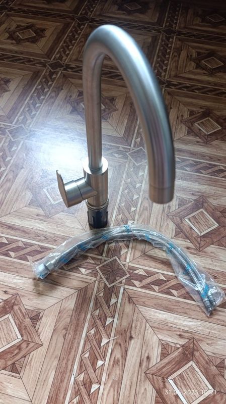 Продаётся смеситель Frap su304