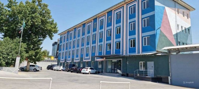 Сдам здание 2400m2 ВДОЛЬ ДОРОГИ под школу / университет / клинику RCP