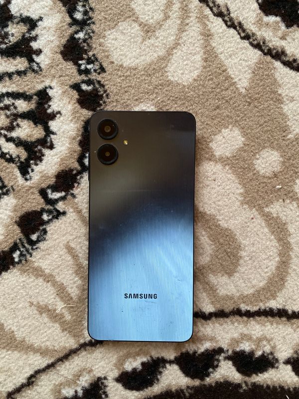Xolati yangi .Samsung dokument karobka.dostavka bo Xolati yangi .Samsung dokument karobka.dostavka bo