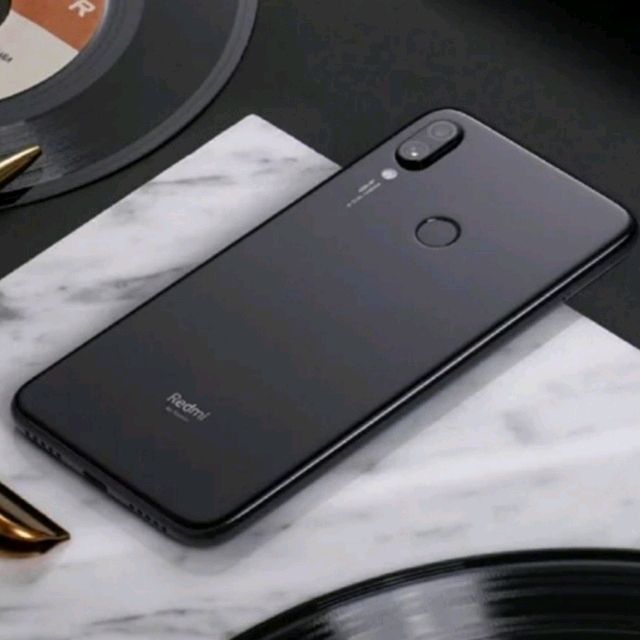 Redmi note 7 sotiladi 700 000 som ishlatilgan